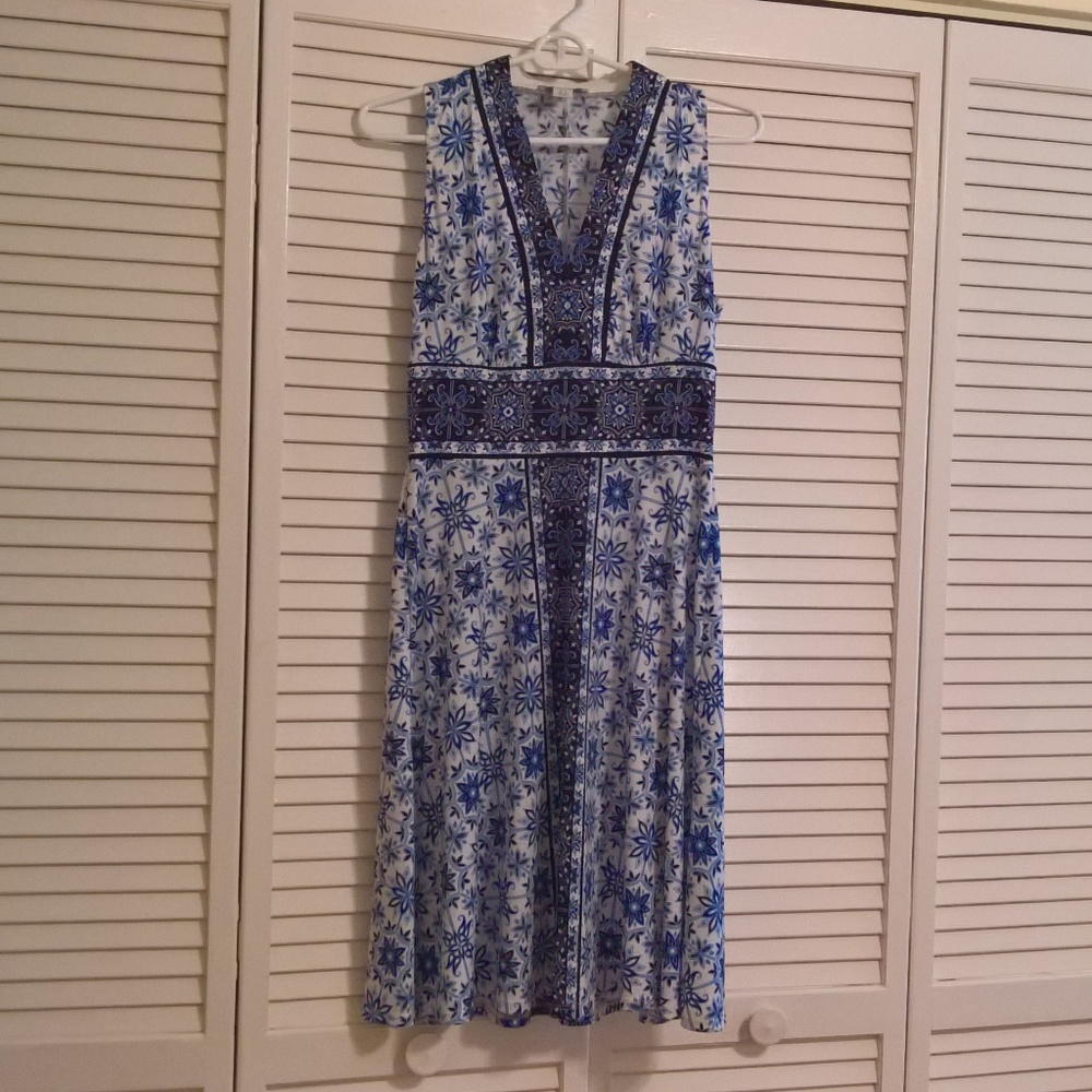 London Times Blue and White Floral Dress